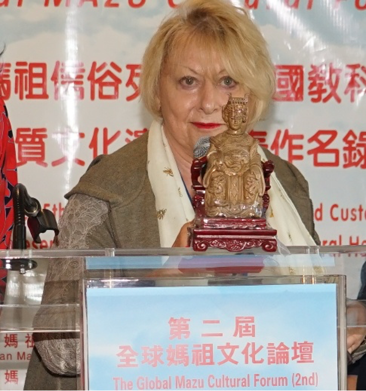 联合国世界人民理事会主席雪莉·卡赞博士致辞